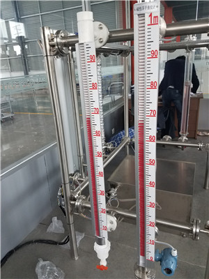 pp磁翻板液位計(jì)現(xiàn)場安裝使用圖